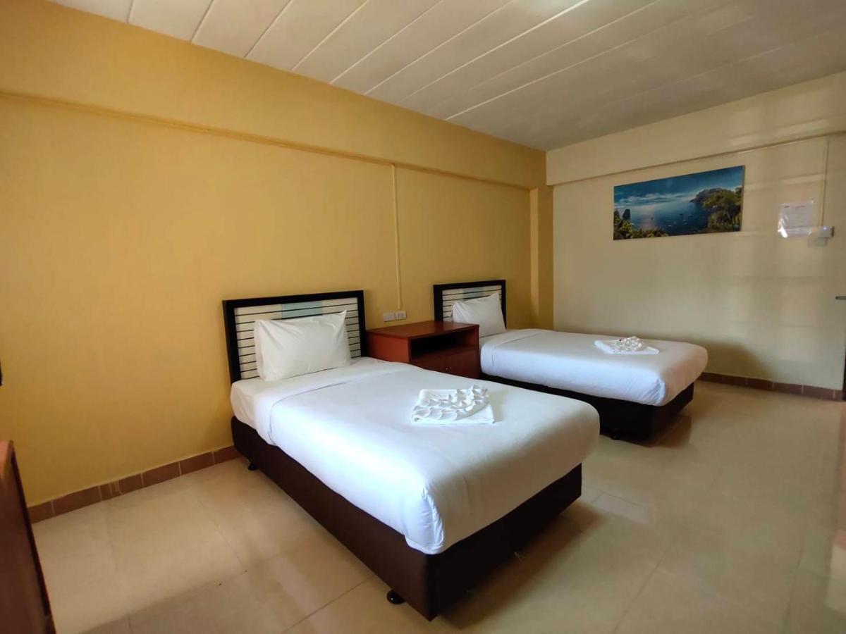 Samkwan Village Bangsaen Extérieur photo