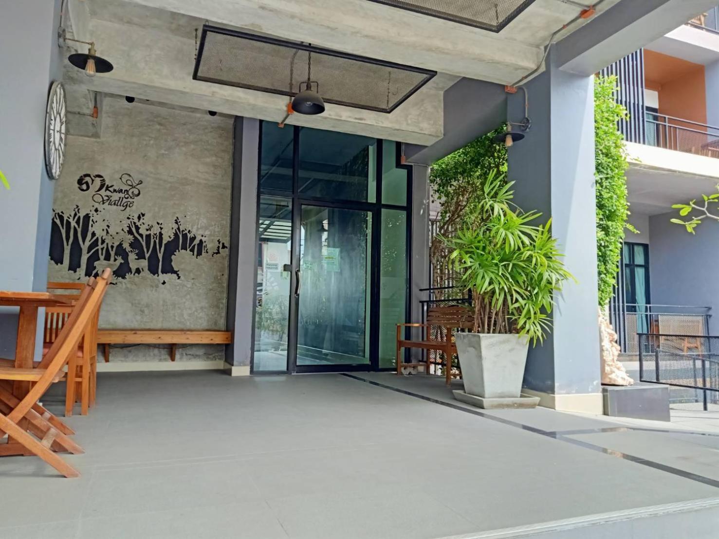 Samkwan Village Bangsaen Extérieur photo